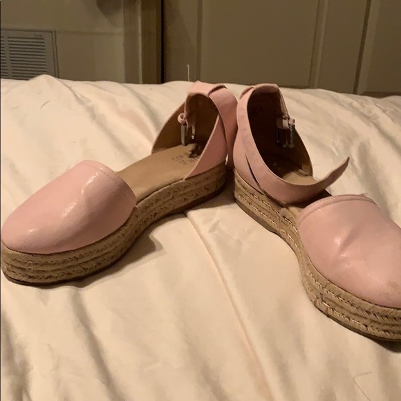 Light pink espadrilles - Picture 1 of 3